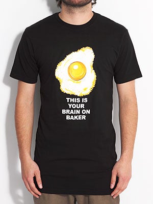 Any Questions Tee Black MD