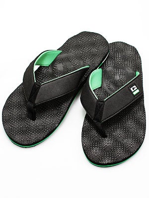 Globe Bumps Sandals Black/Monster Green