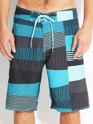 RVCA Mending 21
