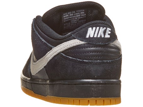 Nike SB Dunk Low Pro Shoes\Black/White-Black-Gum