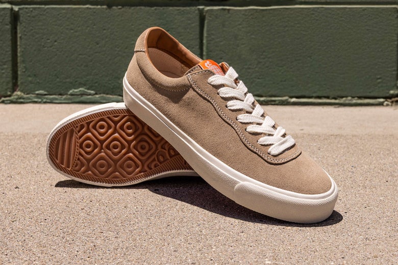 The upper and outsole displayed on the Last Resort AB VM001 shoe.